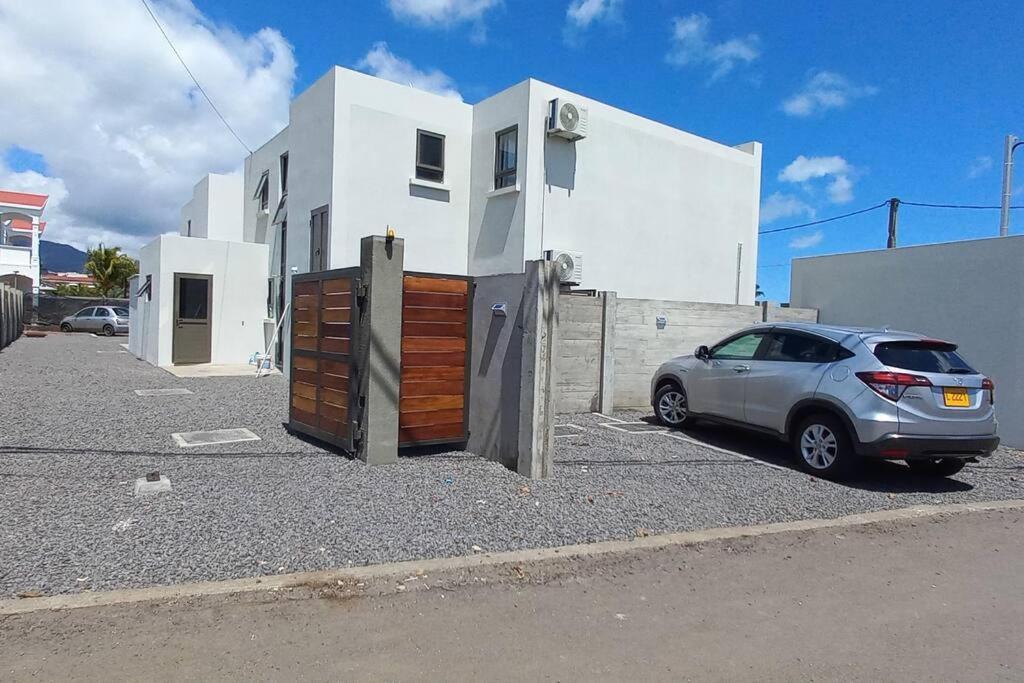 Bois Mapou Self Catering Apartments Unit 203 Rivière Noire Exteriör bild